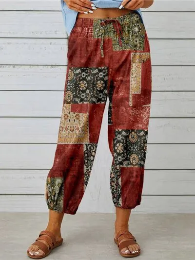 Chic Printed Tie-Detail Cropped Pants