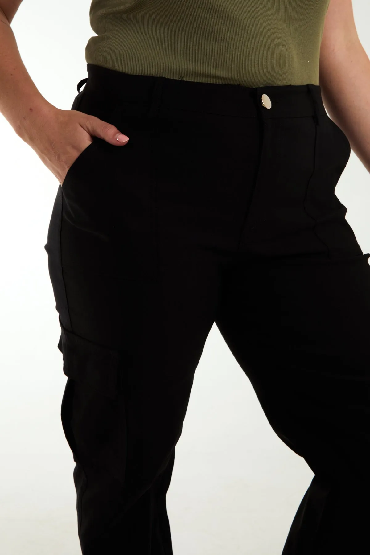 Curve Straight Leg Pocket Detail Cargo Jeans