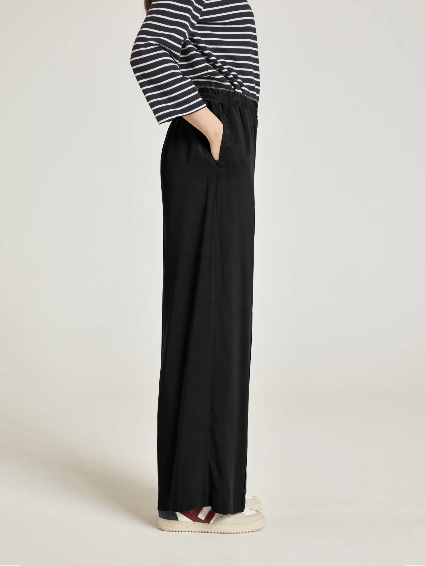 Fayer Wide Leg Trouser